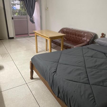 Viriyapon Apartment Bangkok Luaran gambar