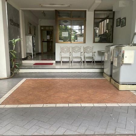 Viriyapon Apartment Bangkok Luaran gambar